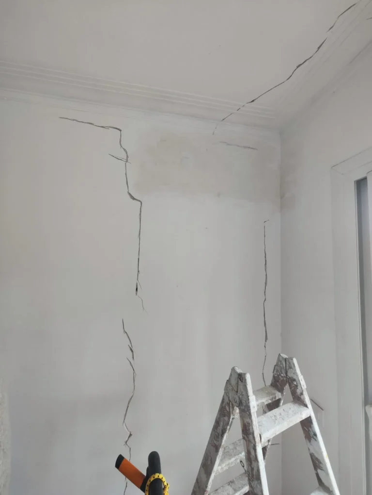 Pared alisada y esmaltada por pintores profesionales Barcelona